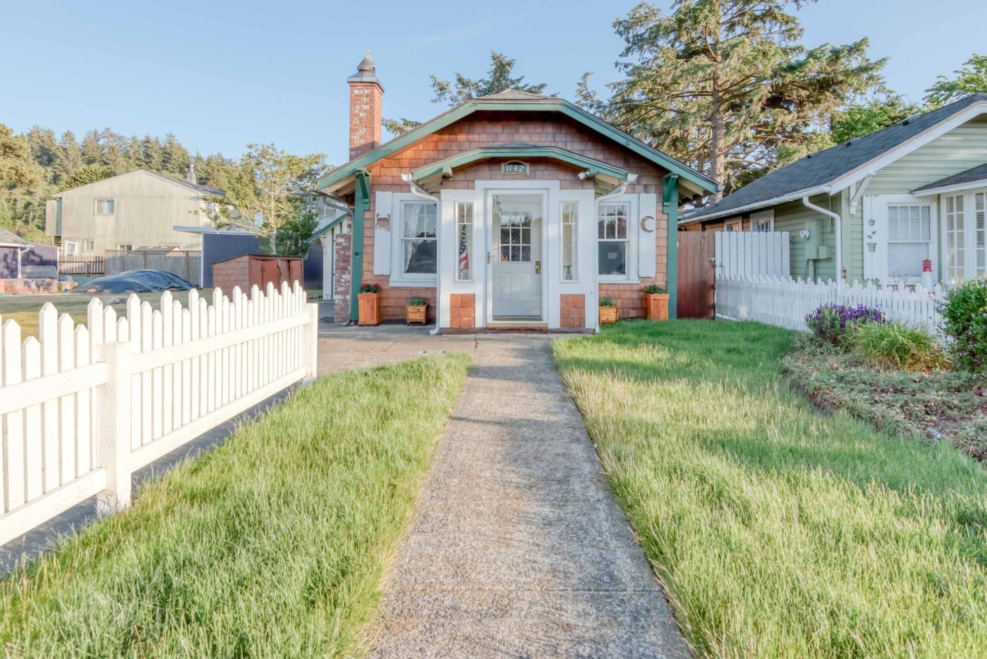 Taft Cottage Lincoln City Exterior photo